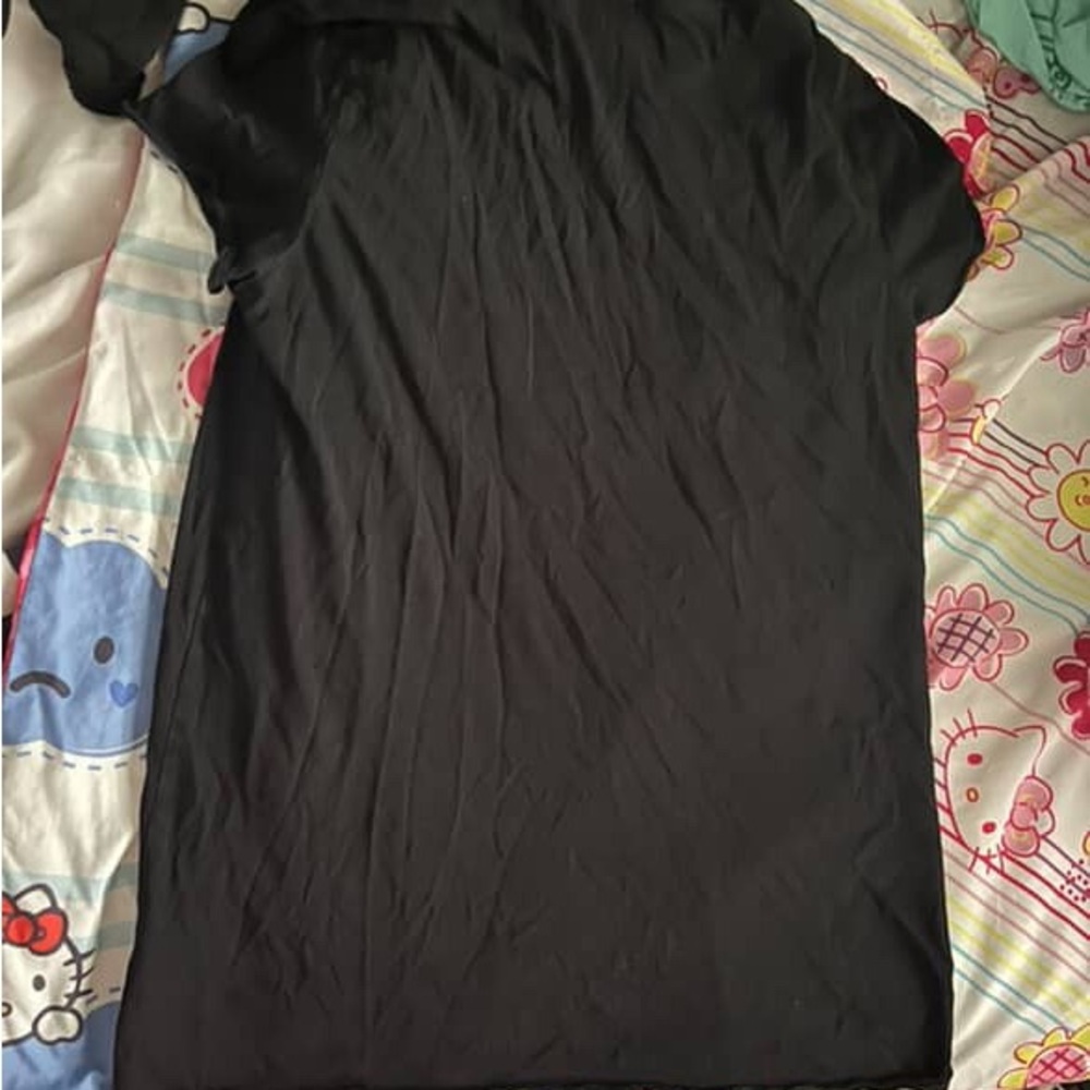 Black T-Shirt with Skull and Rose Design - Picture 2 of 2